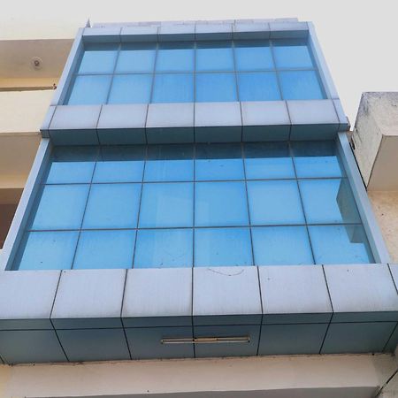 Oyo Hotel Aryan Plaza Chandigarh Exterior photo