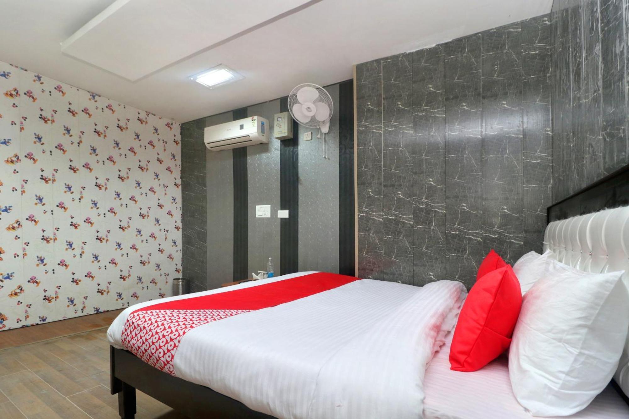 Oyo Hotel Aryan Plaza Chandigarh Exterior photo